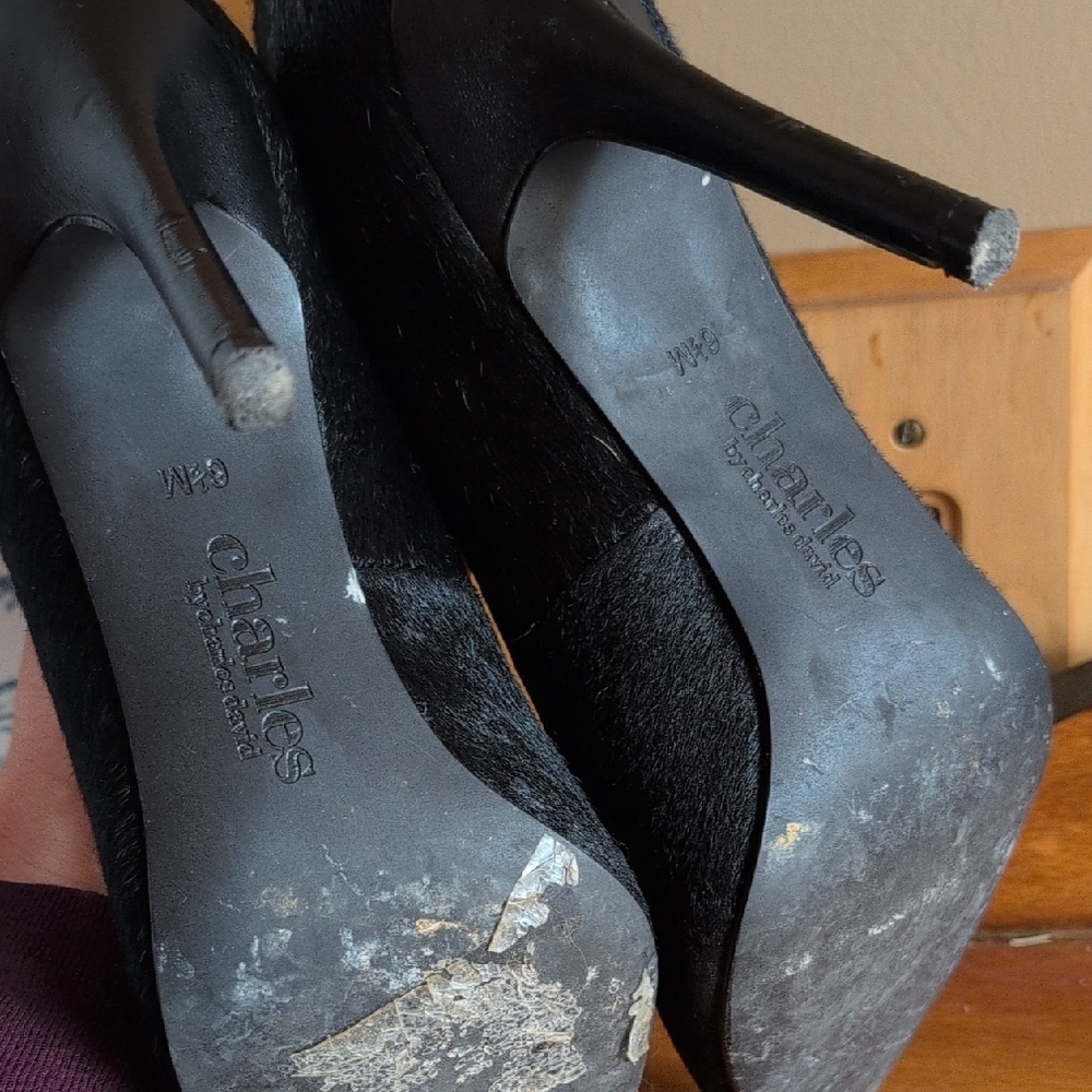 Charlies Black Stiletto Heels Elegant Design - Picture 10 of 10